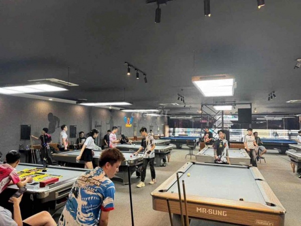 Billiard club